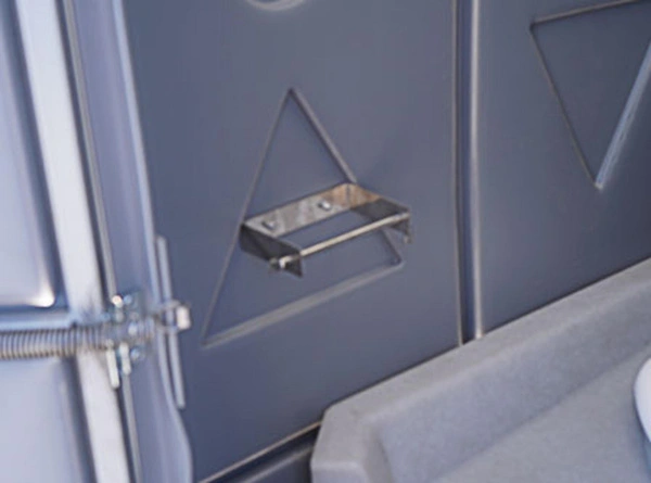 Туалетная кабина «Дачник» с пластиковым поддоном (бак 150 литров)  